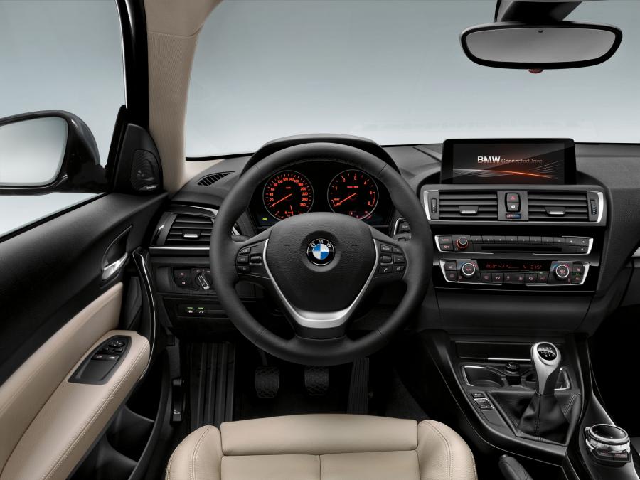  BMW 120d Urban Line 3-Door 2015 года  (фото 23 из 29)